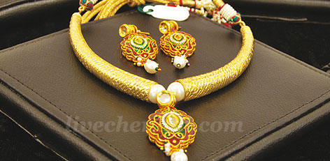 Gold Price Drops Sharply in Chennai; 22-Carat Gold Falls to ₹1,18,080 Per Sovereign