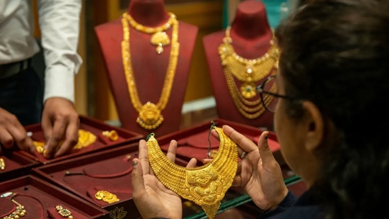 Gold Price Falls in Chennai Today (June 23, 2026): 22K Gold Down ₹40, Silver Drops ₹5